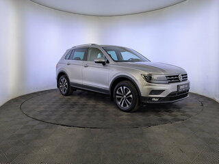 2018 Volkswagen Tiguan II, серебристый, 2800000 рублей, вид 3