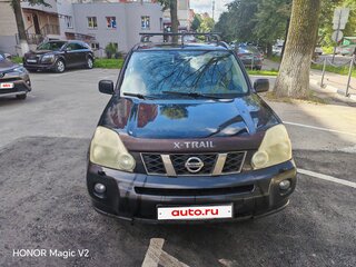 2010 Nissan X-Trail II Рестайлинг, чёрный, 800000 рублей, вид 3