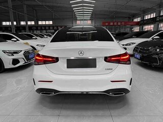 2022 Mercedes-Benz A-Класс 180 IV (W177) Рестайлинг, белый, 1415000 рублей, вид 4