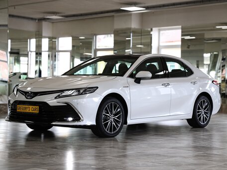 2022 Toyota Camry VIII (XV70) Рестайлинг, белый, 3950000 рублей, вид 1