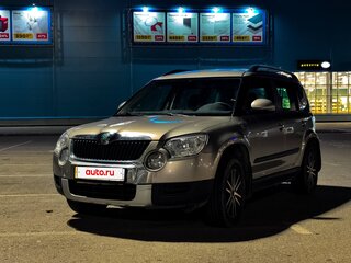 2013 Skoda Yeti I, серебристый, 1400000 рублей, вид 5