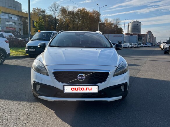 2013 Volvo V40 Cross Country I, белый, 1600000 рублей