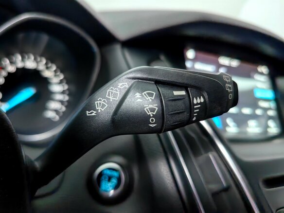 2017 Ford Focus III Рестайлинг, серый, 850000 рублей - вид 14