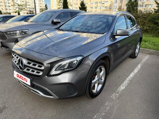 2019 Mercedes-Benz GLA 200 I (X156) Рестайлинг, серый, 2500000 рублей, вид 2