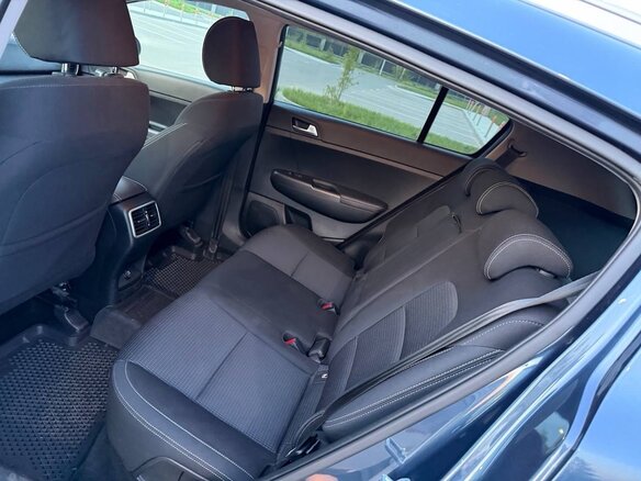 2021 Kia Sportage IV Рестайлинг, синий, 2490000 рублей - вид 26