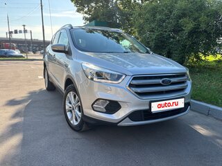 2017 Ford Kuga II Рестайлинг, серебристый, 1745000 рублей, вид 2