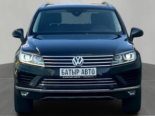 2016 Volkswagen Touareg II Рестайлинг, чёрный, 2550000 рублей, вид 2