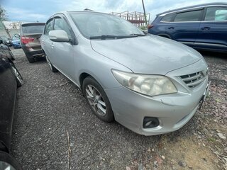 2010 Toyota Corolla X (E140, E150) Рестайлинг, серебристый, 666859 рублей, вид 3