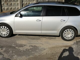 2009 Volkswagen Golf V, серебристый, 510000 рублей, вид 3