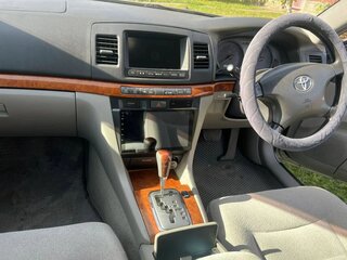 2001 Toyota Mark II IX (X110), серебристый, 729000 рублей, вид 1