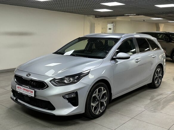 2019 Kia Ceed III, серебристый, 1620000 рублей