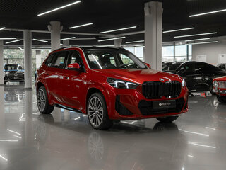 2026 BMW X1 Long 25Li xDrive III (U11/U12), красный, 6100000 рублей, вид 2