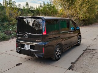 2015 Honda Stepwgn V, чёрный, 1600000 рублей, вид 3
