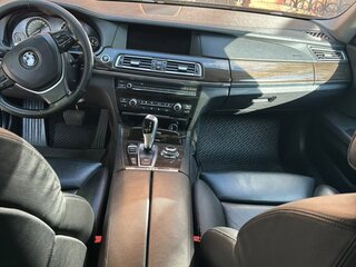 2010 BMW 7 серии Long 750Li xDrive V (F01/F02/F04), чёрный, 1000000 рублей, вид 5