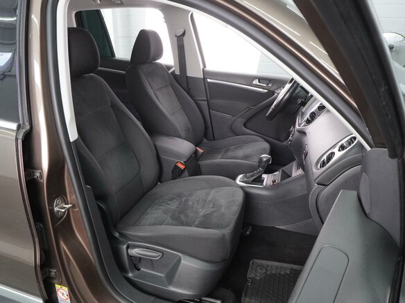 2014 Volkswagen Tiguan I Рестайлинг, коричневый, 1249000 рублей - вид 7