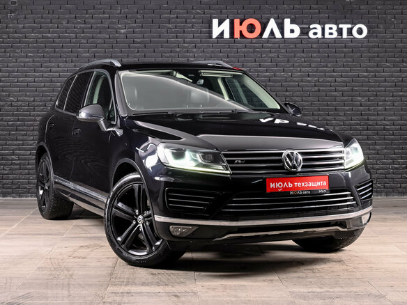 2016 Volkswagen Touareg II Рестайлинг, чёрный - вид 3