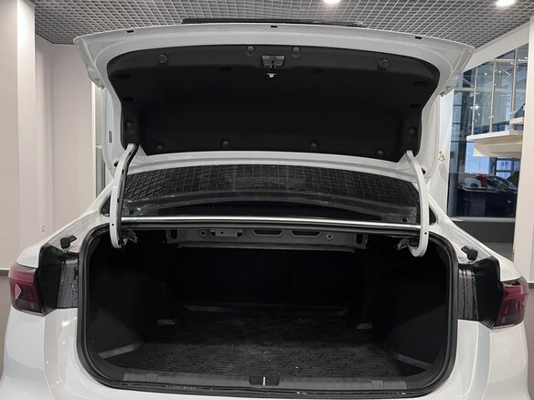 2024 Geely Emgrand II, белый, 1780000 рублей - вид 15