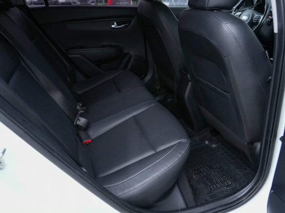2018 Kia Rio X-Line IV, белый - вид 23