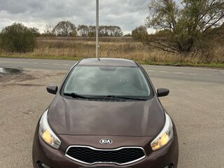2014 Kia Ceed II, коричневый, 780000 рублей, вид 3