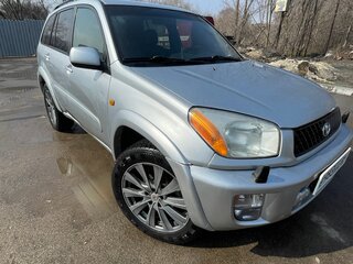 2002 Toyota RAV4 II (XA20), серебристый, 585000 рублей, вид 1