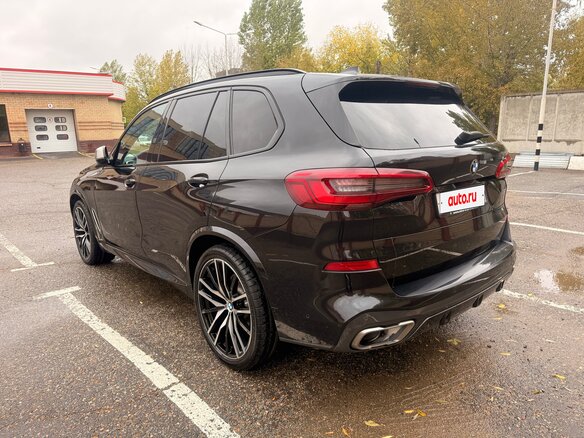 2019 BMW X5 M50d IV (G05/G18), чёрный, 7300000 рублей - вид 6