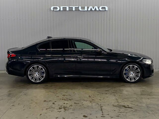 2017 BMW 5 серии 540i xDrive VII (G30/G31/G38), чёрный, 3677000 рублей, вид 4