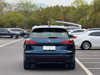 2023 Volkswagen Touareg III, синий, 5819275 рублей, вид 5