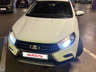 2018 Lada (ВАЗ) Vesta Cross I, белый, 900000 рублей, вид 2