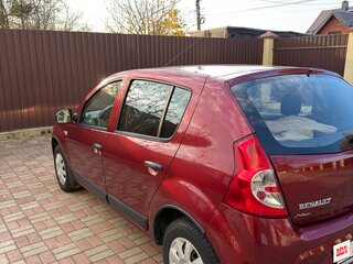 2011 Renault Sandero I, красный, 860500 рублей, вид 4