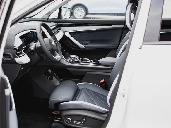 2026 Geely Atlas II, белый, 4078840 рублей - вид 36