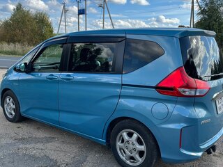 2017 Honda Freed II, голубой, 1160000 рублей, вид 5