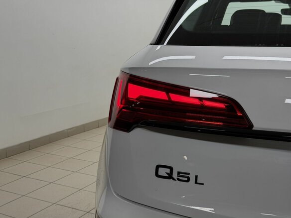 2025 Audi Q5 L 45 TFSI II (FY) Рестайлинг, белый, 5900000 рублей - вид 10