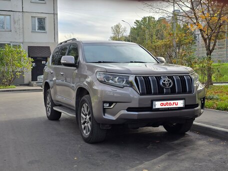 2018 Toyota Land Cruiser Prado 150 Series Рестайлинг 2, коричневый, 4270000 рублей, вид 3