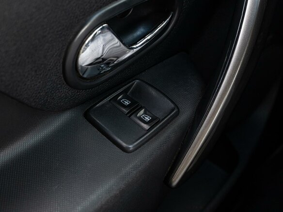 2015 Renault Logan II, бежевый, 740000 рублей - вид 18