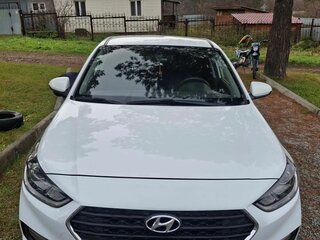 2018 Hyundai Solaris II, белый, 1370000 рублей, вид 2