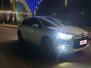 2014 Citroen DS4, белый, 725000 рублей, вид 2