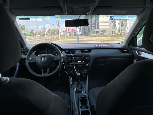 2018 Skoda Octavia III (A7) Рестайлинг, белый, 780000 рублей - вид 12