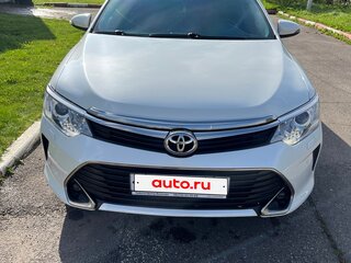 2016 Toyota Camry VII (XV50) Рестайлинг, белый, 2450000 рублей, вид 2