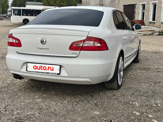 2012 Skoda Superb II, белый, 1350000 рублей, вид 3