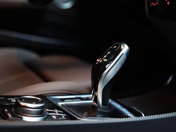 2023 BMW 1 серии 120i III (F52) Рестайлинг, белый - вид 15