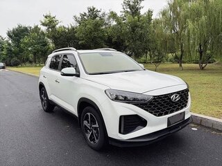 2022 Hyundai ix35 II Рестайлинг, белый, 1820000 рублей, вид 3