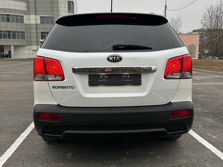 2011 Kia Sorento II, белый, 1350000 рублей, вид 5