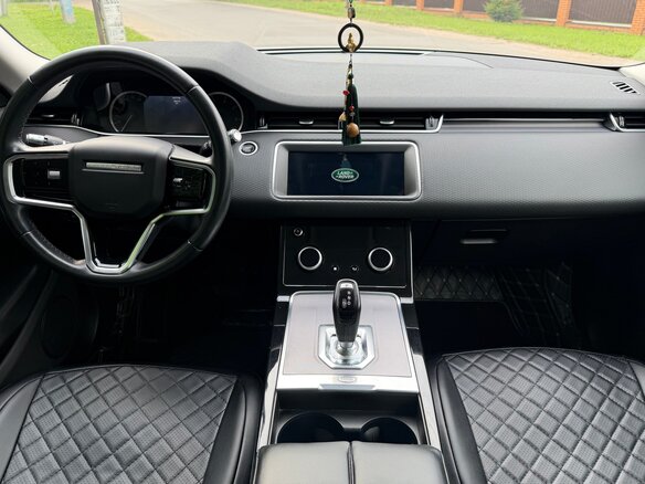 2021 Land Rover Range Rover Evoque II, белый, 3100000 рублей - вид 4