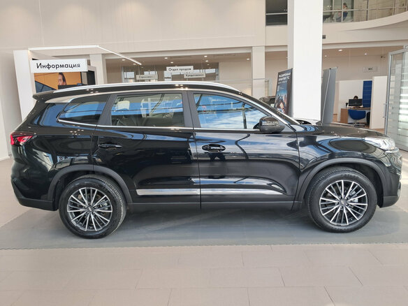 2023 Chery Tiggo 8 I Рестайлинг, чёрный, 1843000 рублей - вид 3