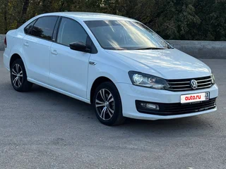 2017 Volkswagen Polo V Рестайлинг, белый, 870000 рублей, вид 1