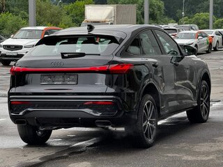 2025 Audi Q5 Sportback TFSI quattro S tronic II (GU), чёрный, 10890000 рублей, вид 5