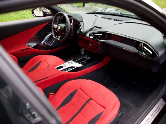 2026 Ferrari 12Cilindri, чёрный, 59900000 рублей - вид 23