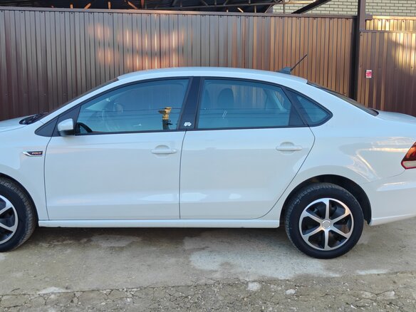 2019 Volkswagen Polo V Рестайлинг, белый - вид 12