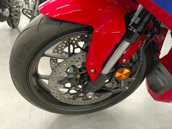 2025 Honda CBR 650R, красный, 1200000 рублей - вид 6