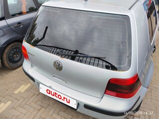 2001 Volkswagen Golf IV, серебристый, 240000 рублей, вид 3
